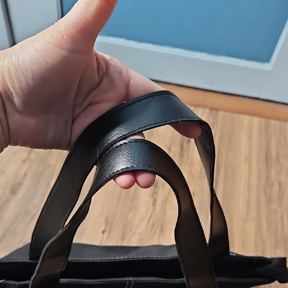 Overland Women's Black Laptop Ready Tote Bag with Silver Buckles - Picture 6 of 14